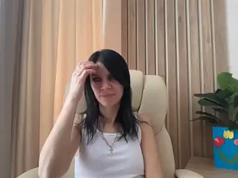 Snapshot of InjaAtHome chatting on April 11, 2026, 6:43 am InjaAtHome online show from April 11, 2026, 6:43 am