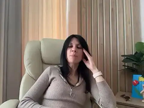 Snapshot of InjaAtHome chatting on May 21, 2026, 6:11 am InjaAtHome online show from May 21, 2026, 6:11 am