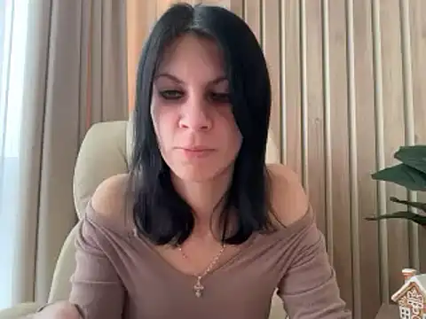 Snapshot of InjaAtHome chatting on November 5, 2025, 7:11 am InjaAtHome online show from November 5, 2025, 7:11 am