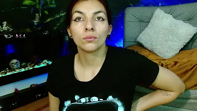 Snapshot of julieth_sex1 chatting on July 3, 2026, 9:49 am julieth sex1 online show from July 3, 2026, 9:49 am