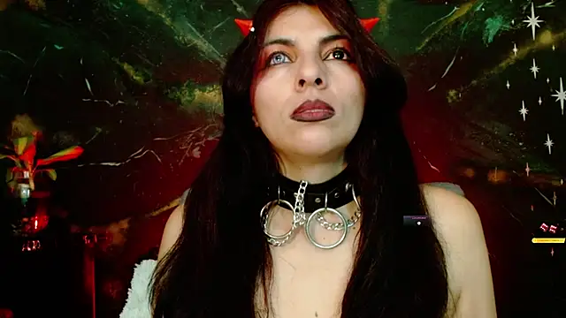 Snapshot of julieth_sex1 chatting on June 11, 2026, 9:17 am julieth sex1 online show from June 11, 2026, 9:17 am