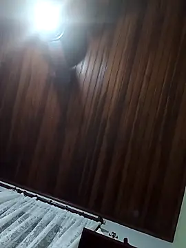 rogerlima2009 online show from April 22, 2026, 11:33 pm