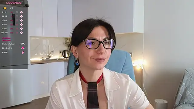 Snapshot of Mary_love16 chatting on May 15, 2026, 8:23 am Mary love16 online show from May 15, 2026, 8:23 am
