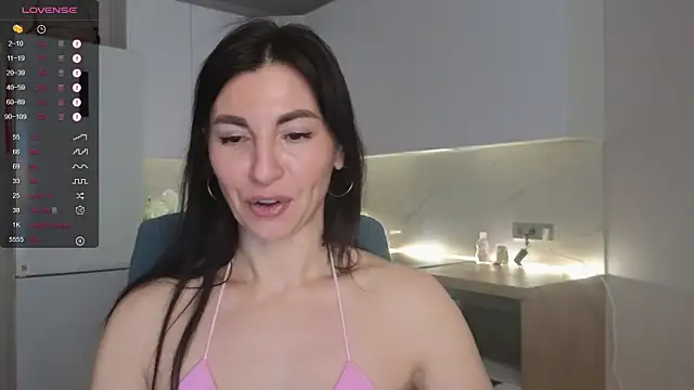 Snapshot of Mary_love16 chatting on May 4, 2026, 8:06 am Mary love16 online show from May 4, 2026, 8:06 am