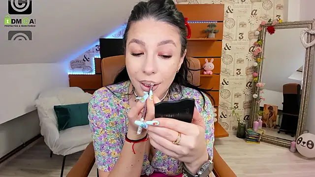 EmillyTaylor online show from March 30, 2026, 3:41 am