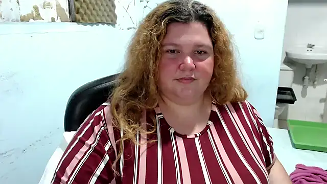 Snapshot of squirt322bbw chatting on May 29, 2026, 2:39 am squirt322bbw online show from May 29, 2026, 2:39 am