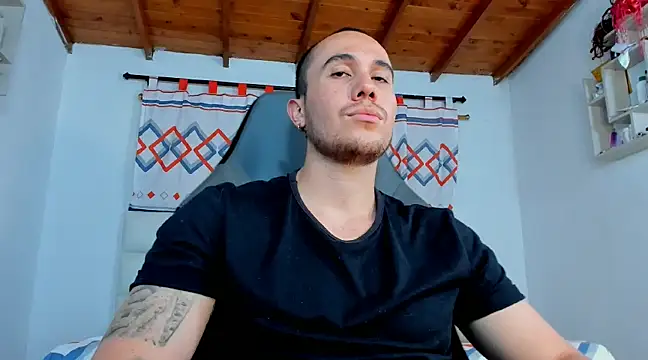 juan  jimenez online show from March 18, 2025, 9:21 pm