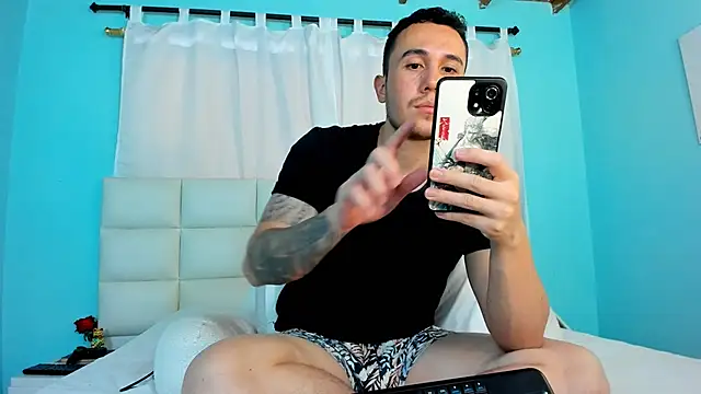 juan  jimenez online show from October 18, 2025, 7:49 pm