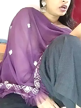 Snapshot of Beautifulsex4u chatting on February 6, 2025, 6:46 pm Beautifulsex4u online show from February 6, 2025, 6:46 pm