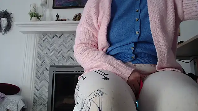 AuroraWillows online show from February 22, 2026, 6:09 pm