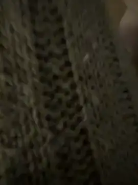 Snapshot of YourMeoww chatting on February 5, 2025, 8:21 am YourMeoww online show from February 5, 2025, 8:21 am