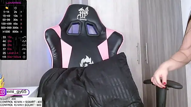 Snapshot of emilyn_grey1 chatting on September 22, 2025, 4:57 pm emilyn grey1 online show from September 22, 2025, 4:57 pm