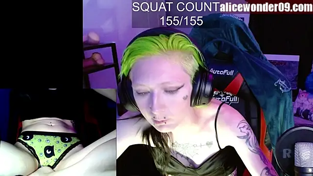 alicewonder09 online show from October 19, 2025, 4:48 am