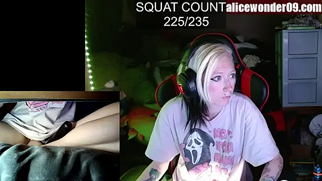 alicewonder09 online show from March 17, 2025, 3:14 am