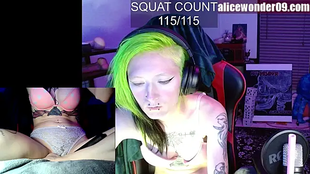 alicewonder09 online show from October 10, 2025, 4:35 am