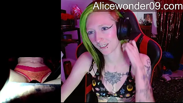 Snapshot of alicewonder09 chatting on March 6, 2026, 4:07 am alicewonder09 online show from March 6, 2026, 4:07 am