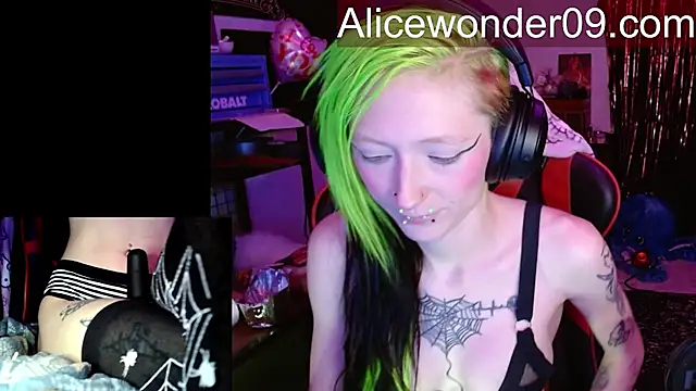 Snapshot of alicewonder09 chatting on March 10, 2026, 4:27 am alicewonder09 online show from March 10, 2026, 4:27 am