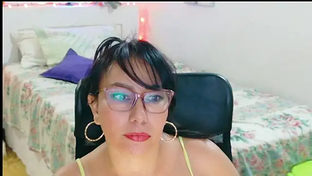 Snapshot of hottplay chatting on March 26, 2026, 9:24 pm hottplay online show from March 26, 2026, 9:24 pm