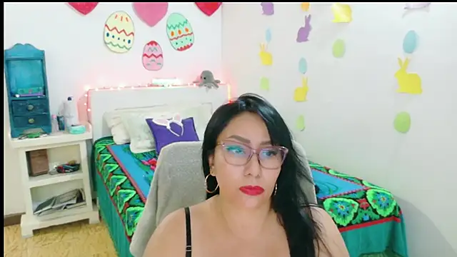 Snapshot of hottplay chatting on April 9, 2026, 7:20 pm hottplay online show from April 9, 2026, 7:20 pm