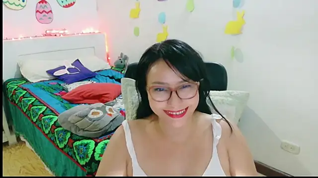 Snapshot of hottplay chatting on April 11, 2026, 6:32 am hottplay online show from April 11, 2026, 6:32 am