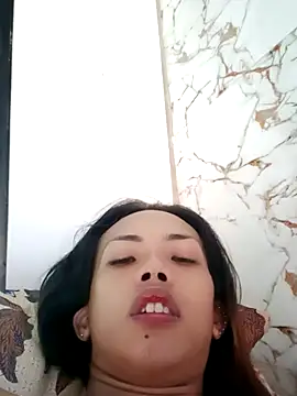 Snapshot of MirabelleNotch chatting on November 14, 2025, 5:44 am MirabelleNotch online show from November 14, 2025, 5:44 am