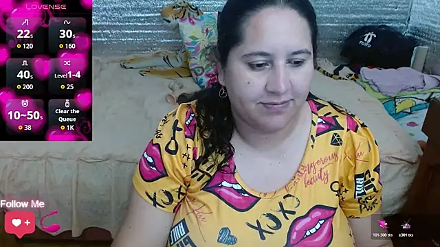 Snapshot of EMILY-NESSA chatting on February 14, 2026, 9:15 pm EMILY-NESSA online show from February 14, 2026, 9:15 pm