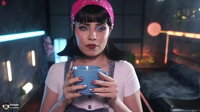 Snapshot of alessa_goreng chatting on January 10, 2026, 7:04 am alessa goreng online show from January 10, 2026, 7:04 am