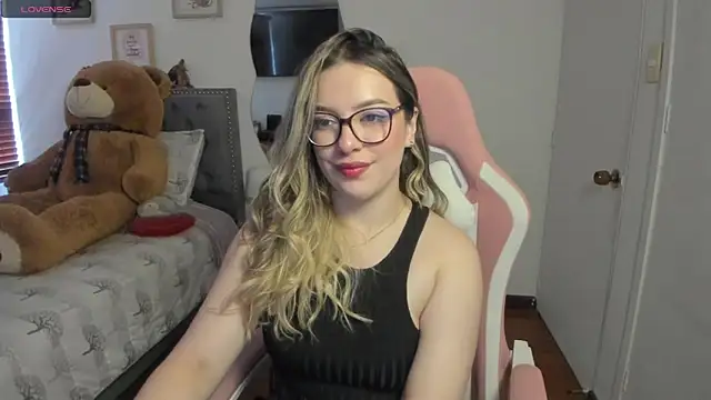 Snapshot of samysweet_8 chatting on May 5, 2026, 1:58 pm samysweet 8 online show from May 5, 2026, 1:58 pm