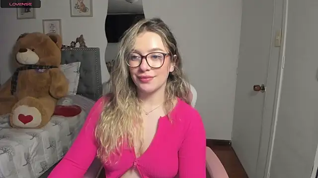 Snapshot of samysweet_8 chatting on April 18, 2026, 1:08 am samysweet 8 online show from April 18, 2026, 1:08 am