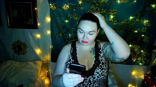 Victoria Marks online show from January 26, 2025, 9:29 pm