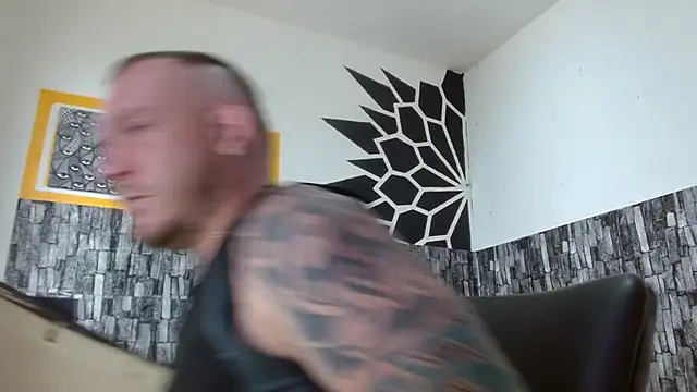 Snapshot of stripnolimits chatting on February 6, 2026, 4:47 pm stripnolimits online show from February 6, 2026, 4:47 pm