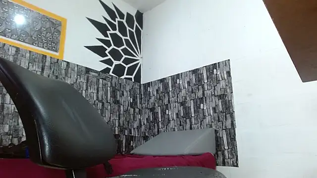 stripnolimits online show from March 18, 2026, 9:15 pm