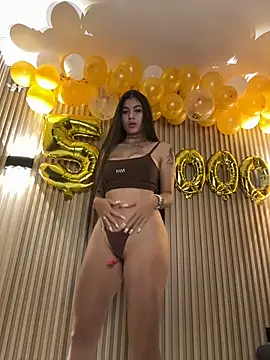 Snapshot of Sarasanders_4 chatting on December 22, 2025, 3:17 am Sarasanders 4 online show from December 22, 2025, 3:17 am