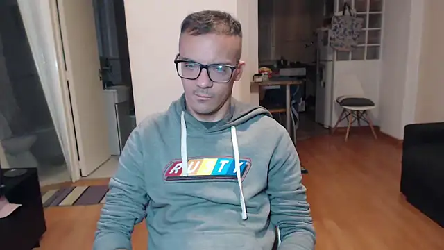 guachin hunk online show from April 12, 2026, 12:25 am