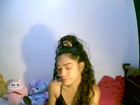 Snapshot of sweetvirginia01 chatting on March 1, 2026, 12:54 am sweetvirginia01 online show from March 1, 2026, 12:54 am