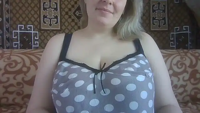 Snapshot of Diana_Britt chatting on March 8, 2026, 6:17 am Diana Britt online show from March 8, 2026, 6:17 am