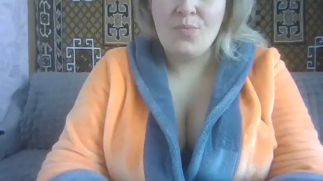 Snapshot of Diana_Britt chatting on January 14, 2026, 9:02 am Diana Britt online show from January 14, 2026, 9:02 am