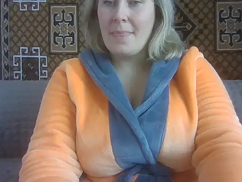 Snapshot of Diana_Britt chatting on January 18, 2026, 10:18 am Diana Britt online show from January 18, 2026, 10:18 am