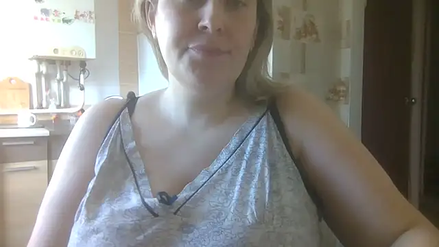 Snapshot of Diana_Britt chatting on February 2, 2026, 12:59 pm Diana Britt online show from February 2, 2026, 12:59 pm