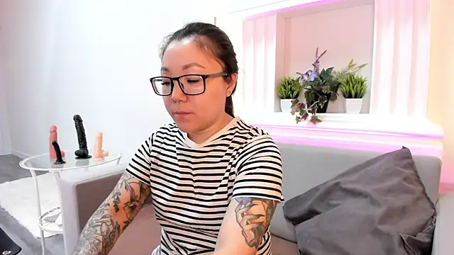 Snapshot of gentle_muse chatting on March 31, 2026, 12:01 am gentle muse online show from March 31, 2026, 12:01 am