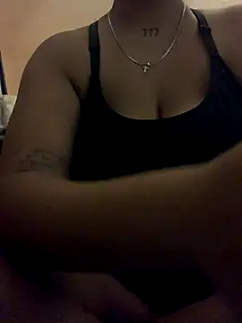 Snapshot of Madsion23 chatting on October 14, 2025, 9:15 pm Madsion23 online show from October 14, 2025, 9:15 pm