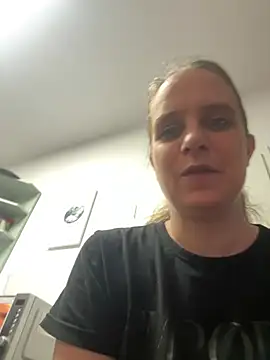 LadyChantale online show from May 15, 2026, 6:11 am