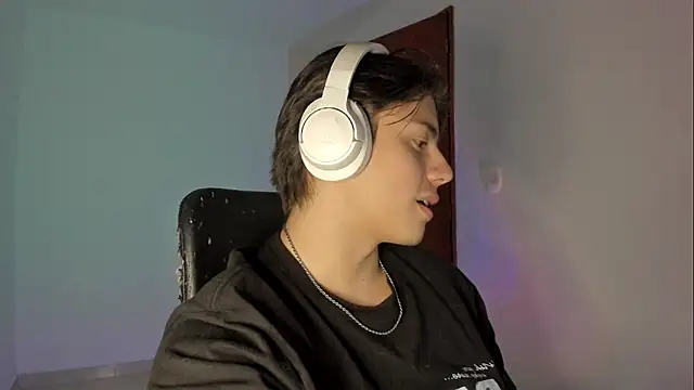 Giordano Russo online show from October 21, 2025, 11:15 pm