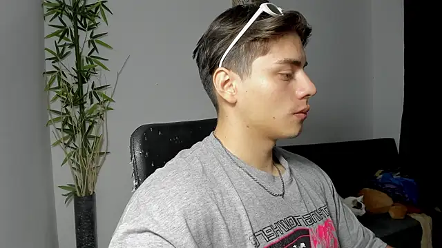 Giordano Russo online show from March 5, 2025, 7:17 pm