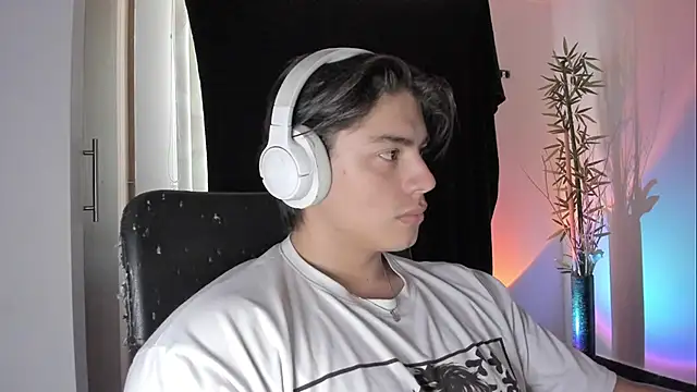 Giordano Russo online show from April 26, 2026, 4:26 pm