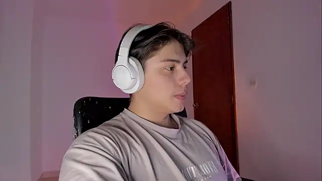 Giordano Russo online show from February 5, 2026, 3:46 am