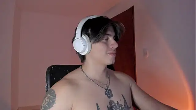 Giordano Russo online show from November 18, 2025, 11:15 pm