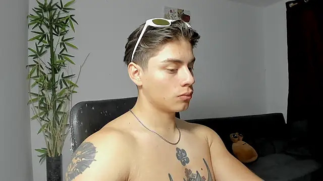 Giordano Russo online show from March 3, 2025, 6:13 pm