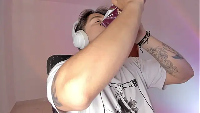 Giordano Russo online show from April 9, 2026, 2:56 pm