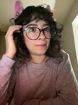 Snapshot of _Lunnaa_ chatting on January 16, 2026, 2:15 am Lunnaa online show from January 16, 2026, 2:15 am